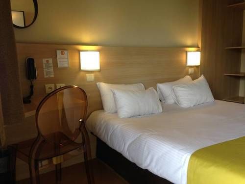 Hotel The Originals Access Bordeaux Aéroport 2*